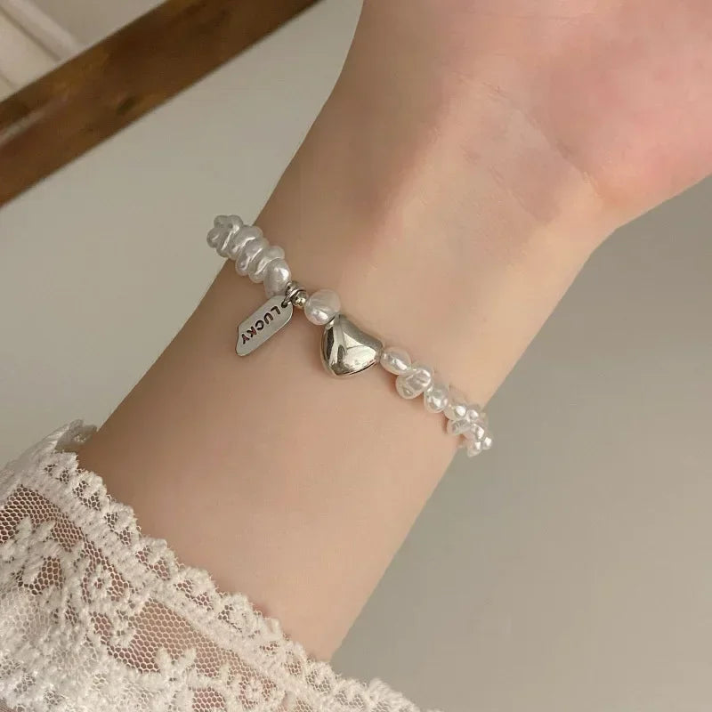 Perlenarmband für Damen mit Herz