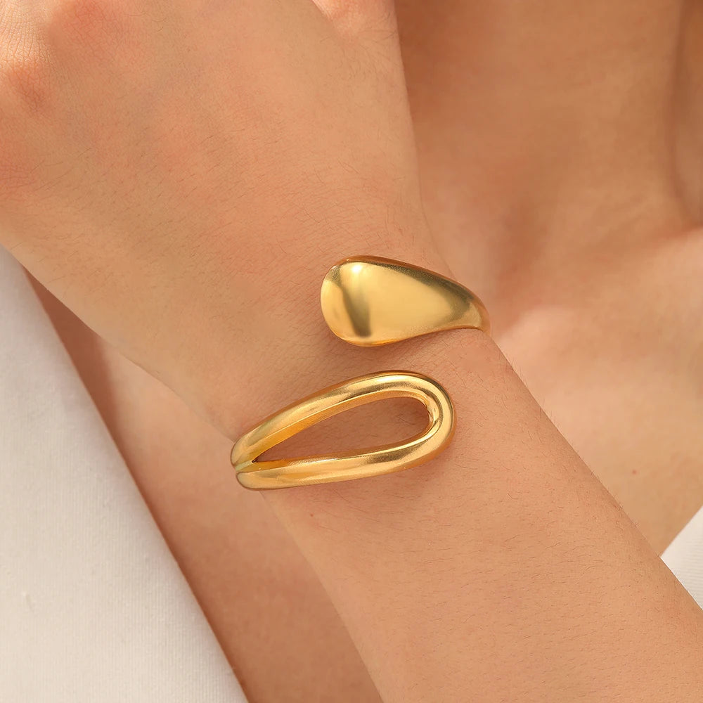 Elegantes Gourmet-Armband mit Wassertropfen Gold