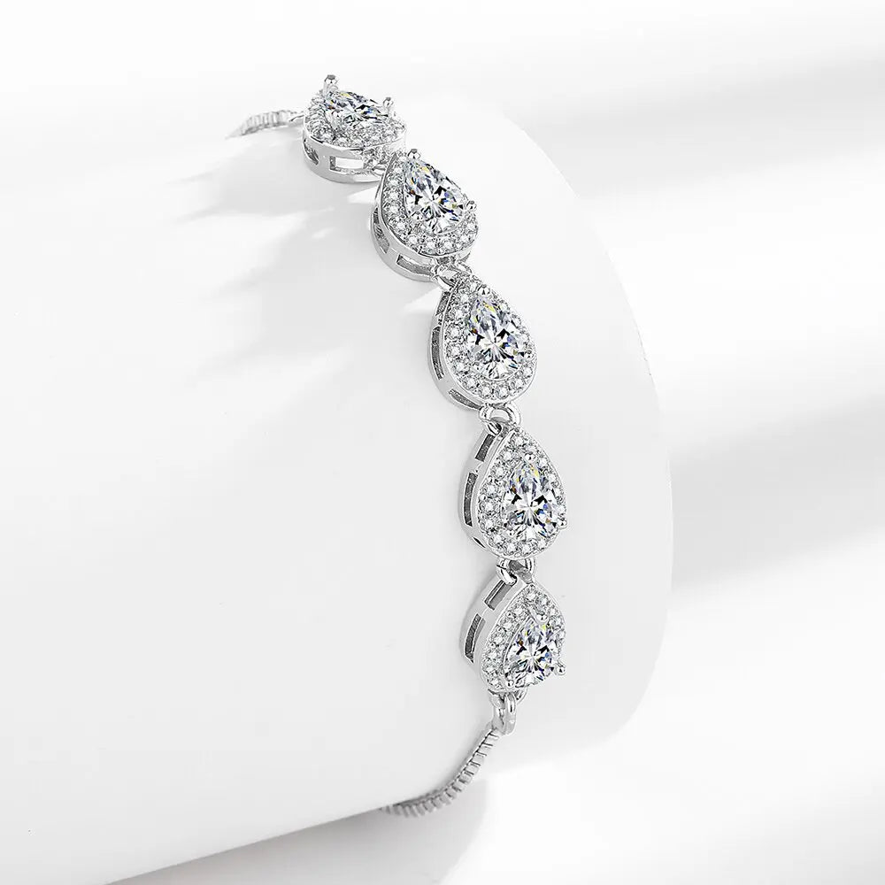 Wassertropfen- und Zirkonia-Armband