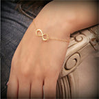 Diskretes Infinity-Armband Gold