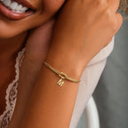 Armband mit Initiale und Knoten - Buchstabe 