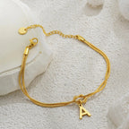 Armband mit Initiale und Knoten - Buchstabe 