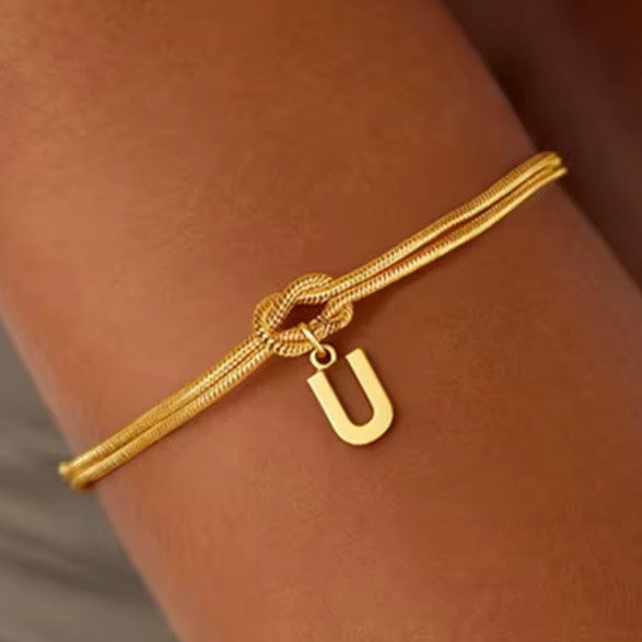 Armband mit Initiale und Knoten - Buchstabe 