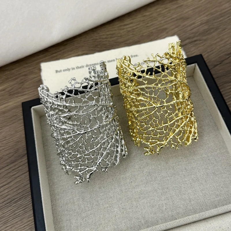 Breites Korallenarmband für Damen Silber