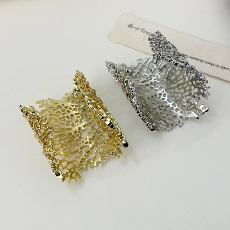 Breites Korallenarmband für Damen Gold