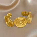 Armreif mit Spiralmotiv