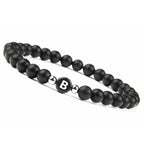 Schwarzes Armband mit Initiale b