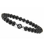 Schwarzes Armband mit Initiale d