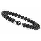 Schwarzes Armband mit Initiale v