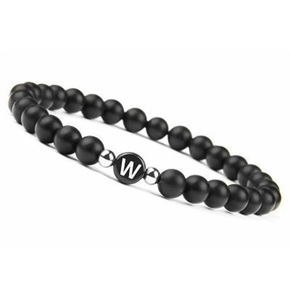 Schwarzes Armband mit Initiale w
