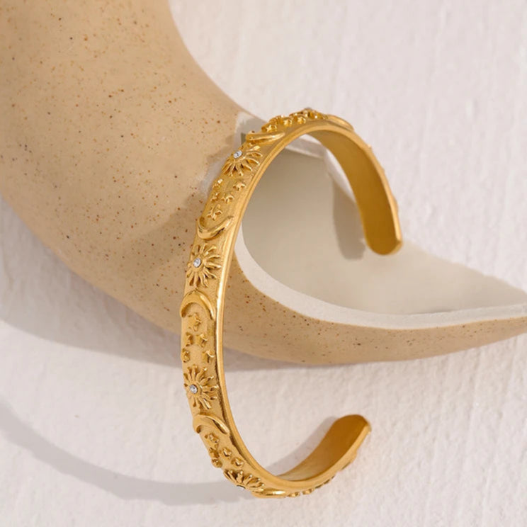 Retro Armband mit Monden und Sonnen und Zirkonia