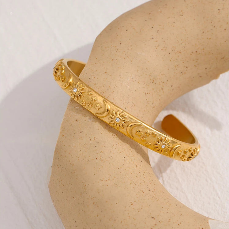 Retro Armband mit Monden und Sonnen und Zirkonia