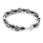 Armband mit Medaillons des Heiligen Benedikt und großem silbernem Kreuz