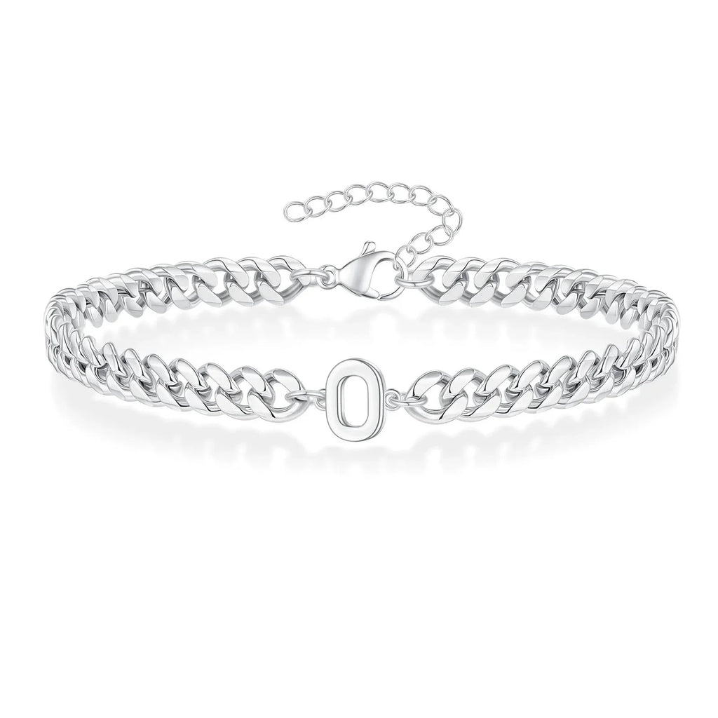 Gedrehtes Armband mit Initiale o