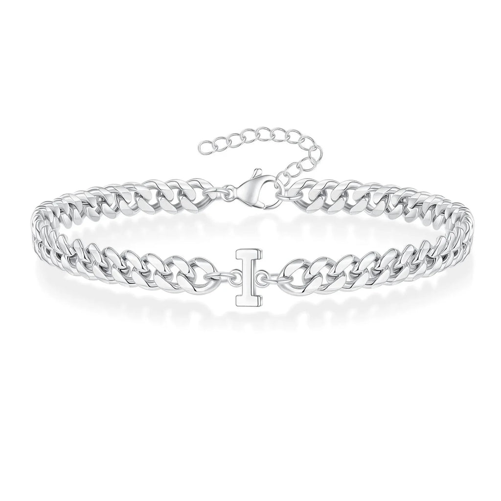 Gedrehtes Armband mit Initiale i