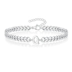 Gedrehtes Armband mit Initiale q