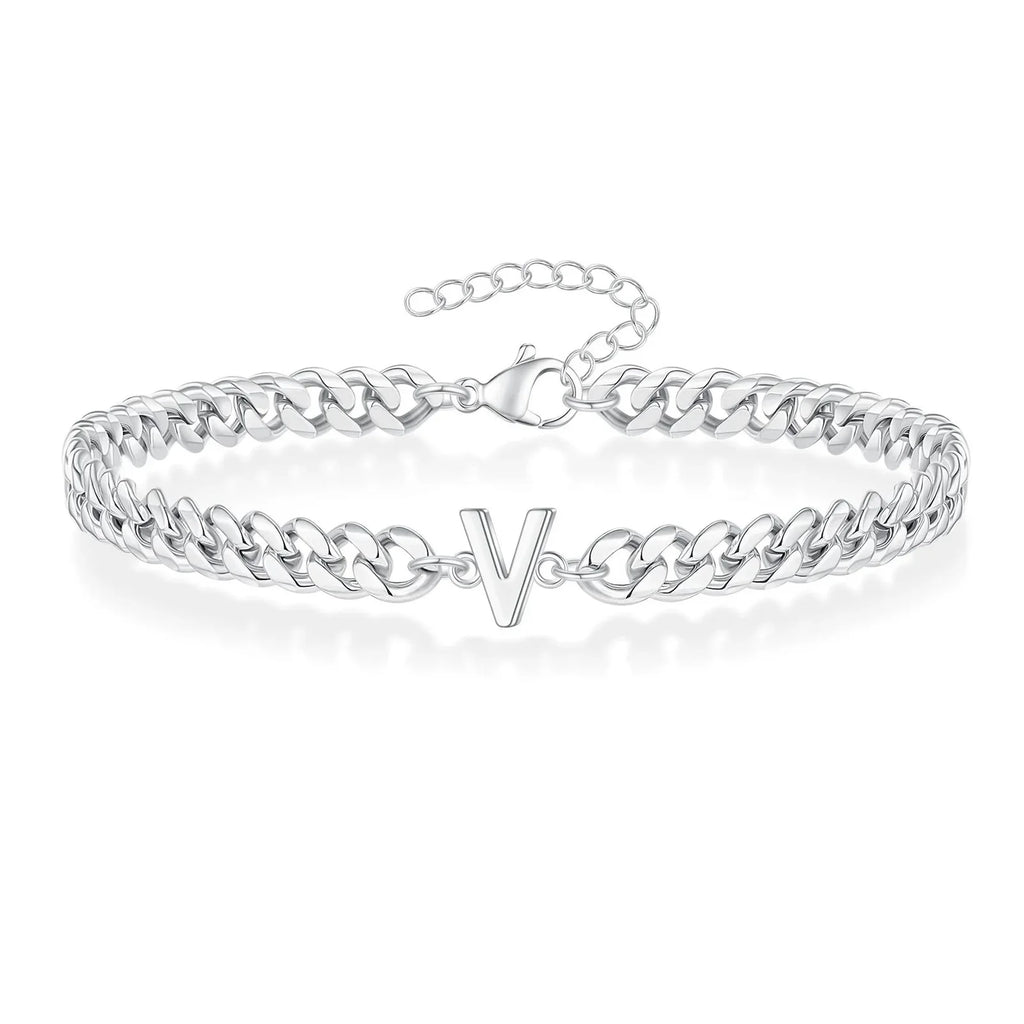 Gedrehtes Armband mit Initiale v