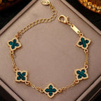 Armband mit vierblättrigem Kleeblatt in grüner Perlmuttoptik