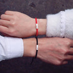 Geflochtene Gourmet-Armbänder für Paare "Love" rot und schwarz