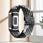 Geflochtenes Armband für Fitbit Charge 5, Charge 6 Uhr schwarz und weiß