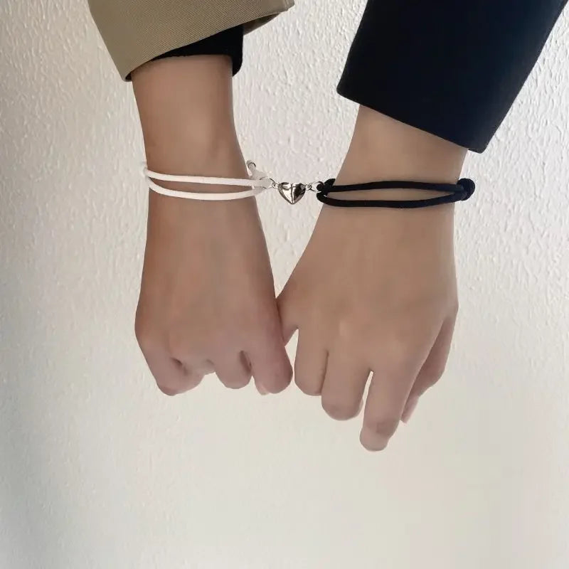Armbänder für Freundespaar Magnetisches Herz Gourmette