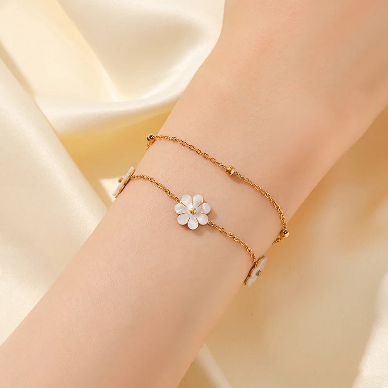 Set aus 3 weißen Margeriten-Schmuckstücken 