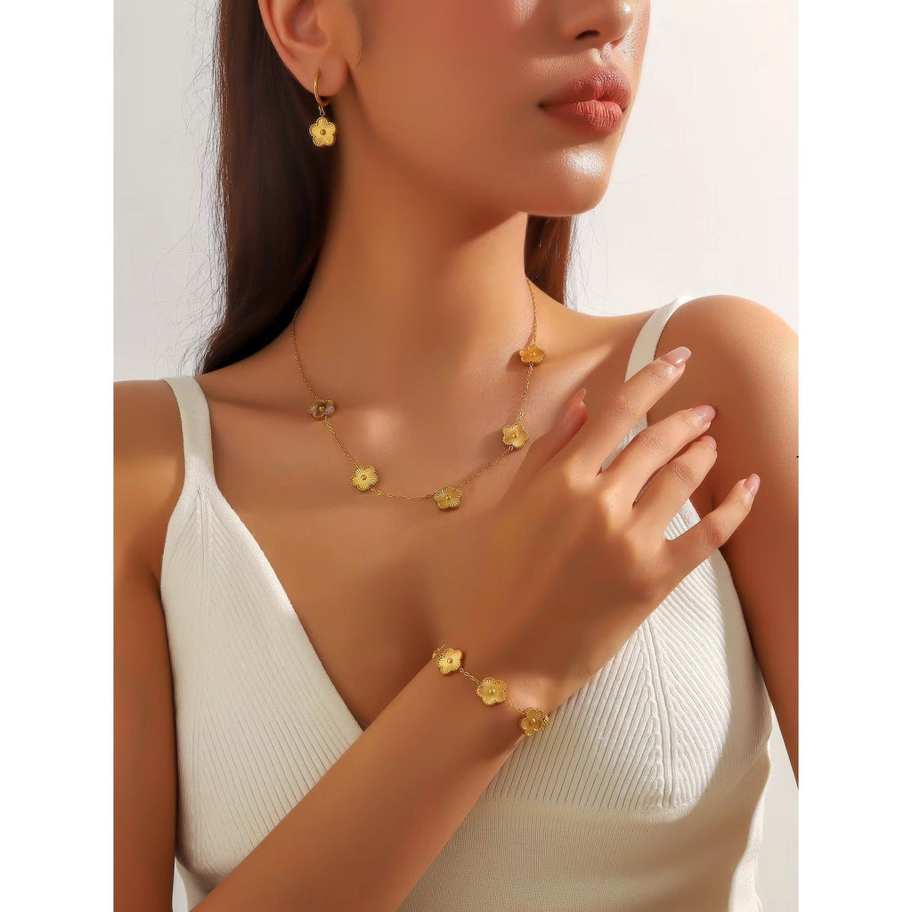 Set aus 3 Schmuckstücken Margeriten Gold 