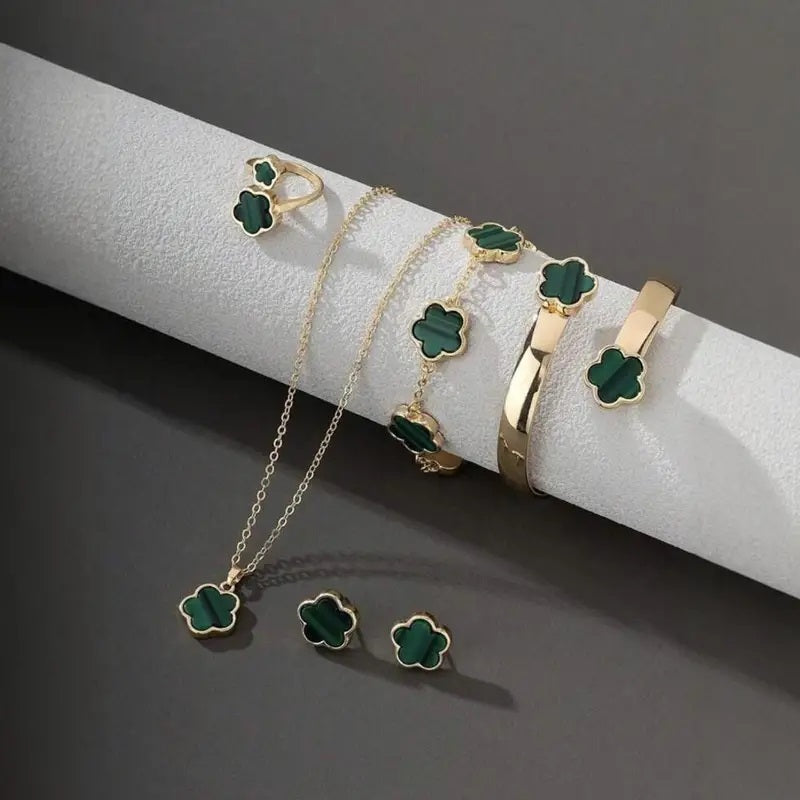 Schmuckset mit 5 Kleeblättern 