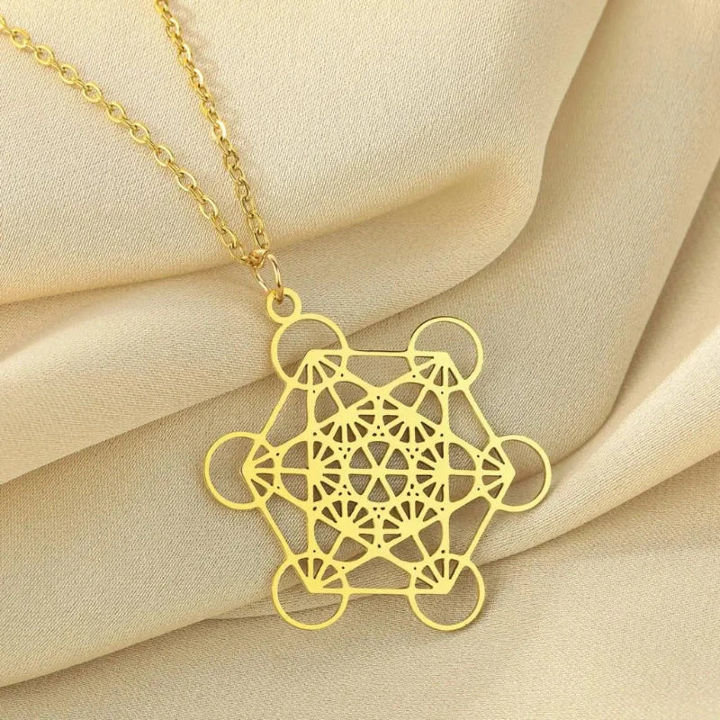 Halskette mit großem Metatron-Würfel-Anhänger in Gold