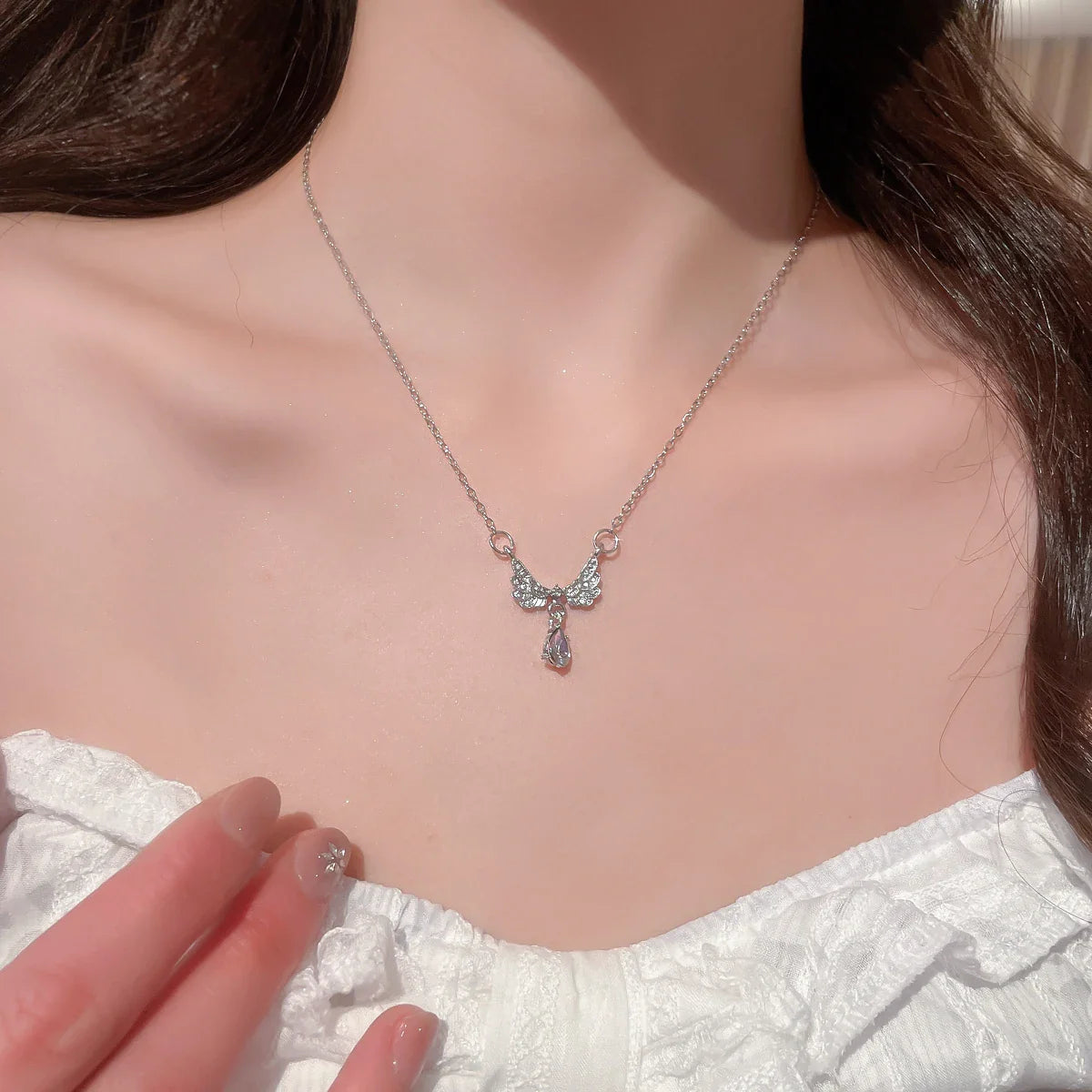 Halskette mit Engel-Flügel-Anhänger