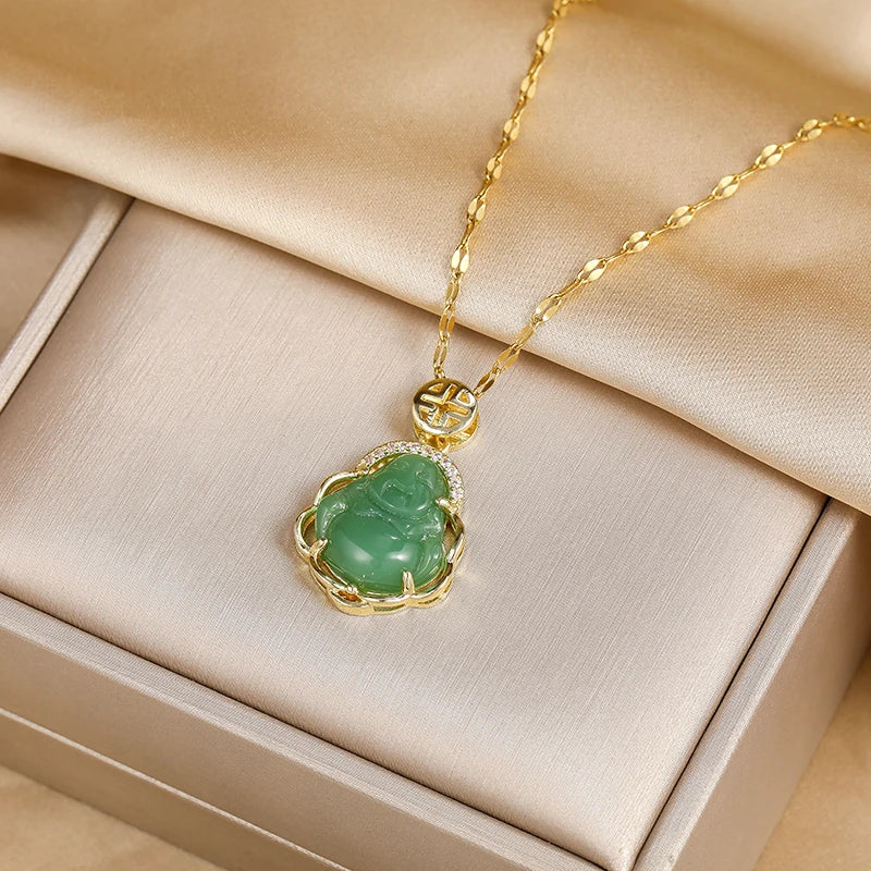 Halskette mit grünem Buddha-Anhänger