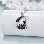 Collana con ciondolo a forma di simpatico gatto al chiaro di luna