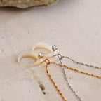 Halskette mit Halbmond-Anhänger in Perlmutt-Optik Silber