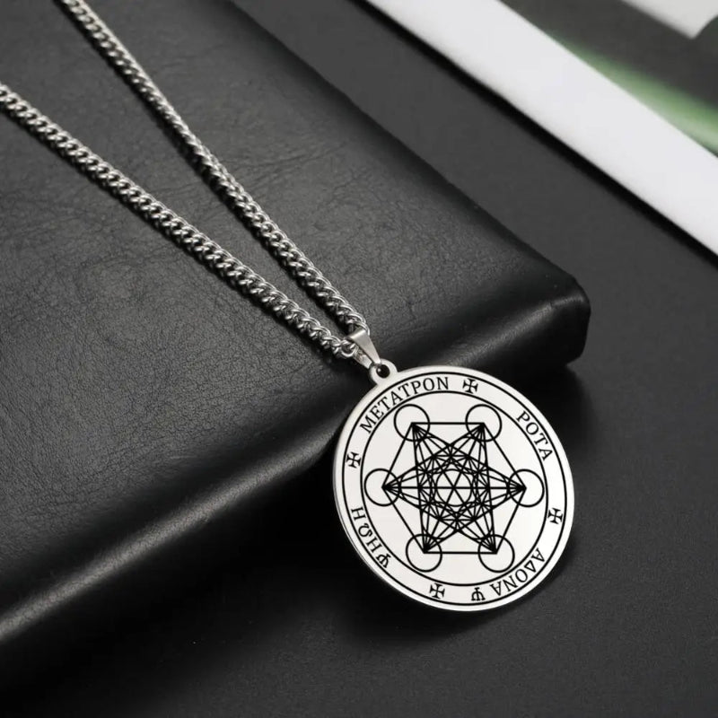 Halskette mit Metatron Würfel Anhänger silber