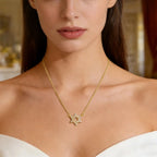 Halskette mit Anhänger des <span data-glossary-id="etoile-de-david">Davidsterns</span> aus Strass, jüdisches Symbol in Gold