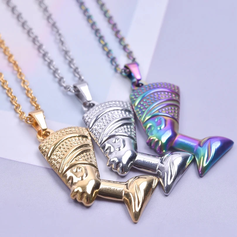 Halskette mit Nofretete-Anhänger Silber