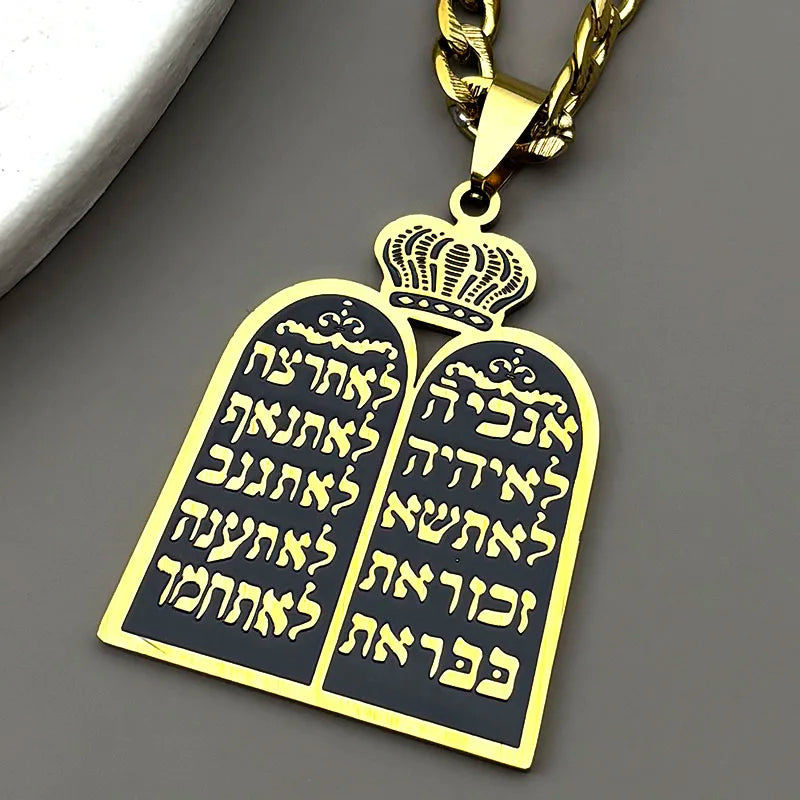 Halskette mit Anhänger jüdischer Gebete die 10 Gebote der <span data-glossary-id="torah">Tora</span> Gold