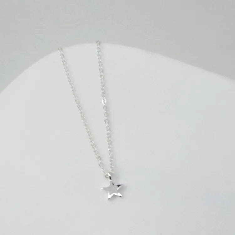 Halskette mit Sternanhänger Silber