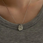 Halskette mit Rosenblüten-Anhänger aus Silber