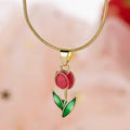 Halskette mit Tulpenblüten-Anhänger aus rot farbigem Emaille