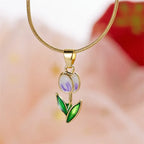 Halskette mit Tulpenblüten-Anhänger aus weißem und violettem farbigem Emaille