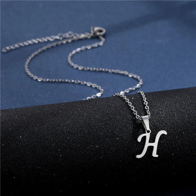 Personalisierte Halskette mit Initialen-Anhänger h