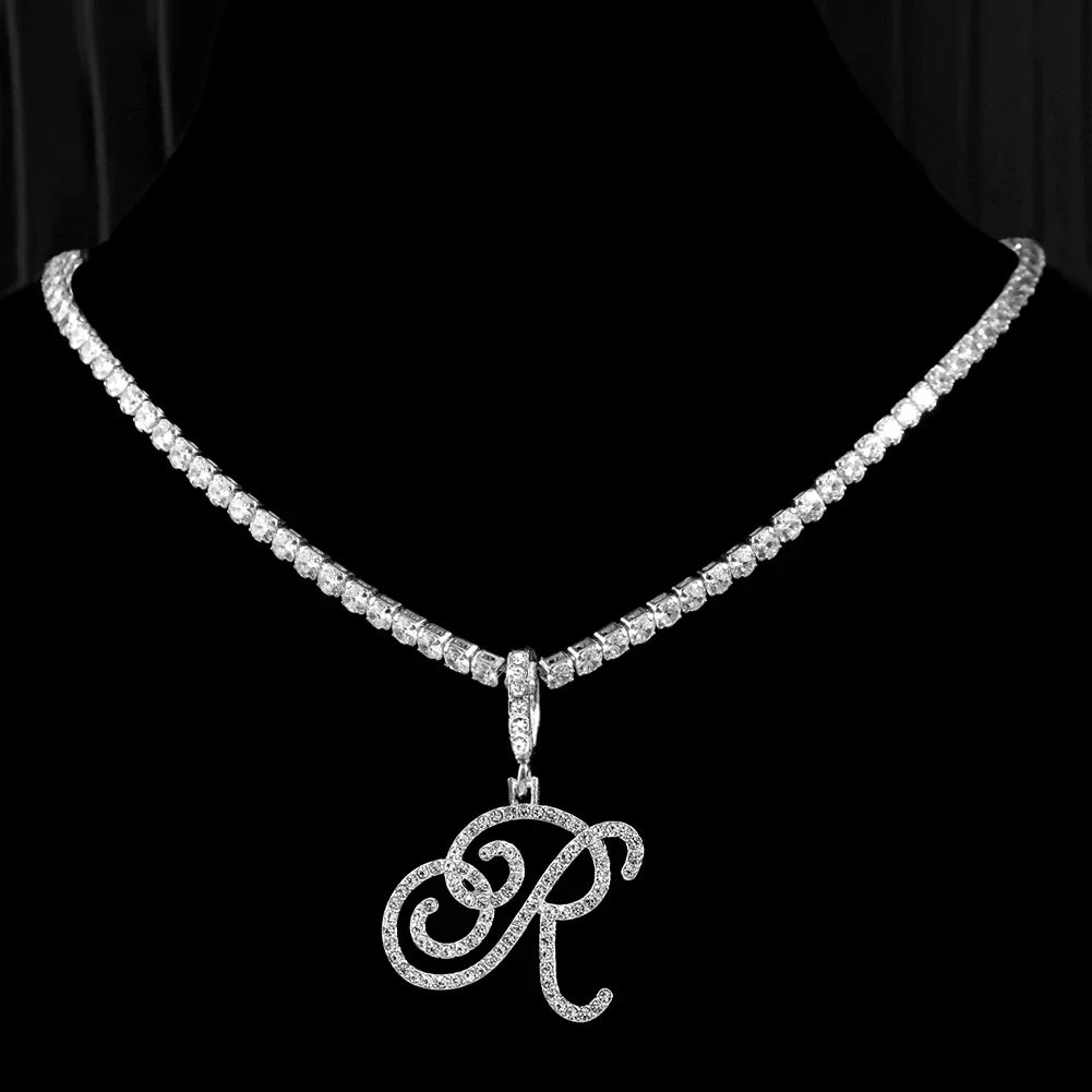 Choker mit Initialen-Anhänger und Strass r