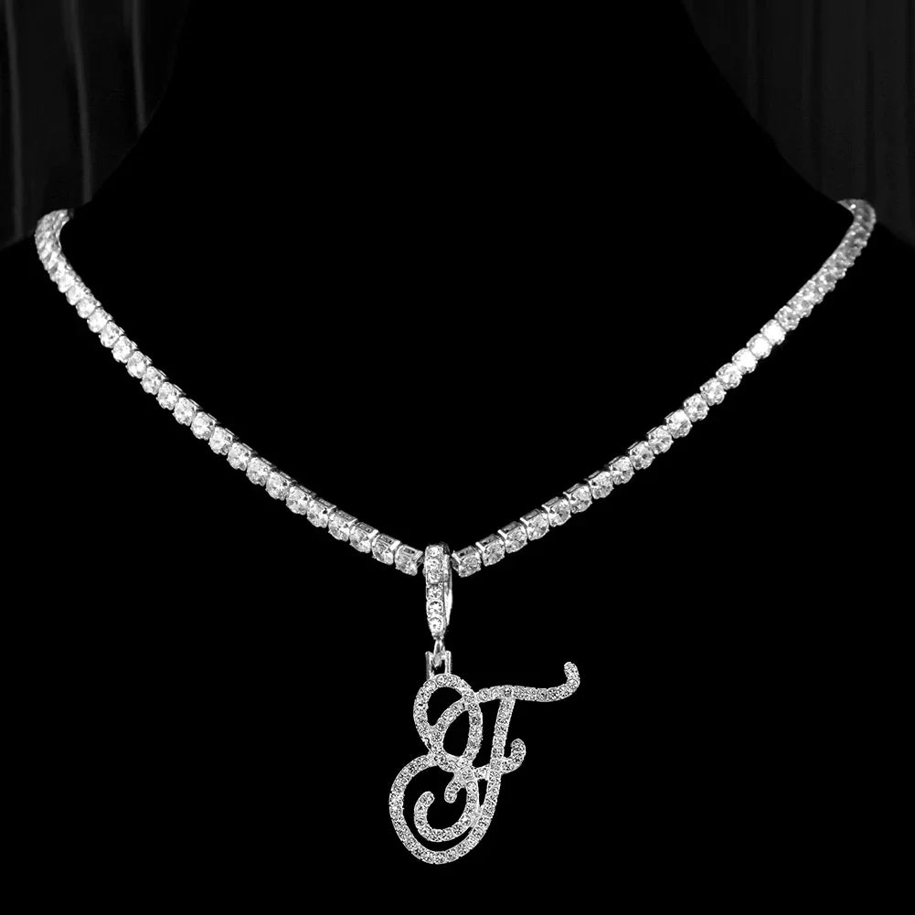Choker mit Initialen-Anhänger und Strass f