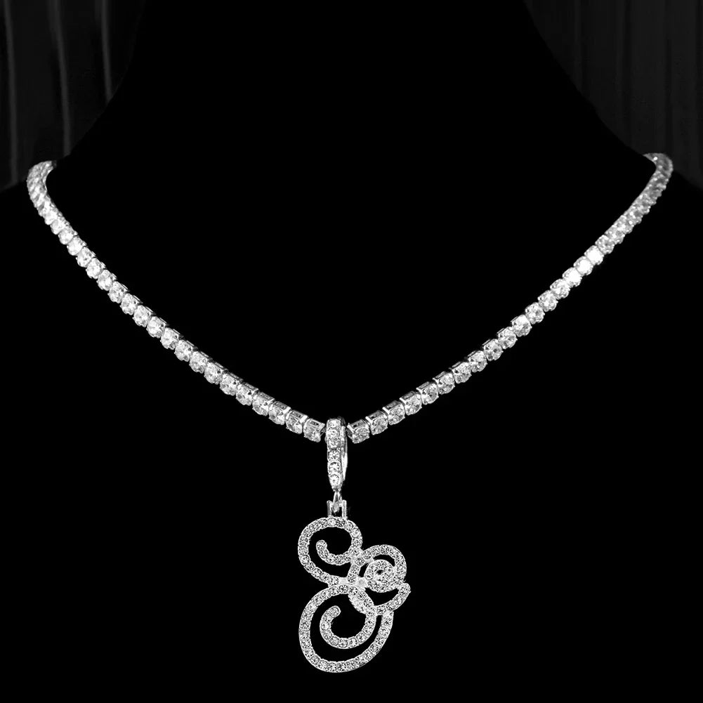 Choker mit Initialen-Anhänger und Strass g