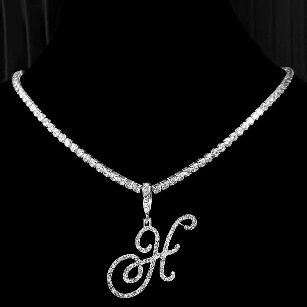Choker mit Initialen-Anhänger und Strass h