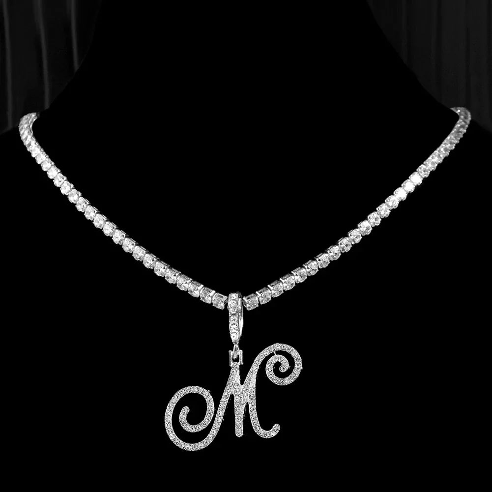 Choker mit Initialen-Anhänger und Strass m