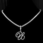 Choker mit Initialen-Anhänger und Strass u