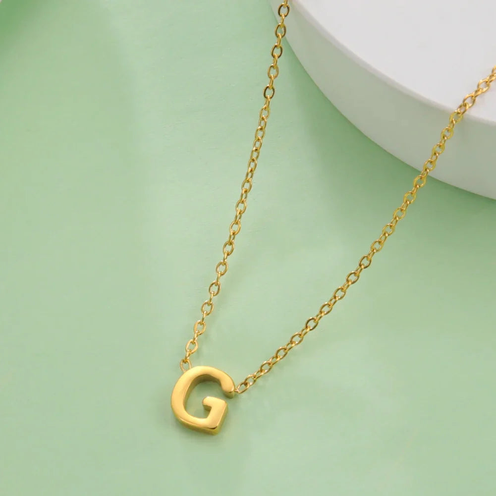Halskette mit Initialenanhänger - Buchstabe 