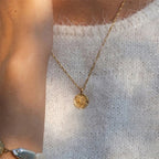 Halskette mit Mondanhänger für Damen Gold